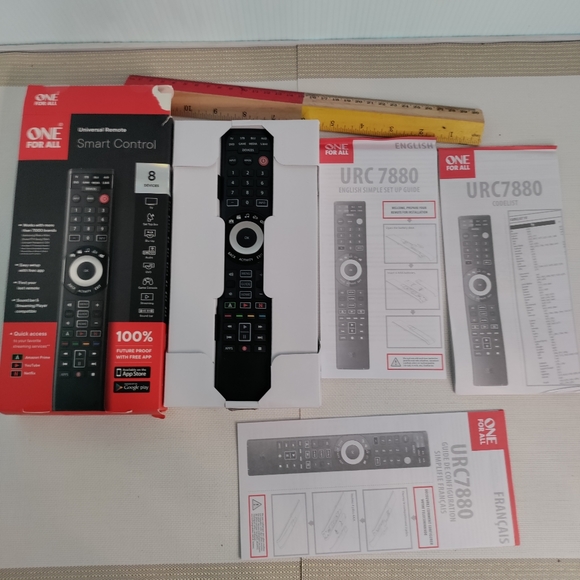 One for all universal remote - Picture 5 of 6